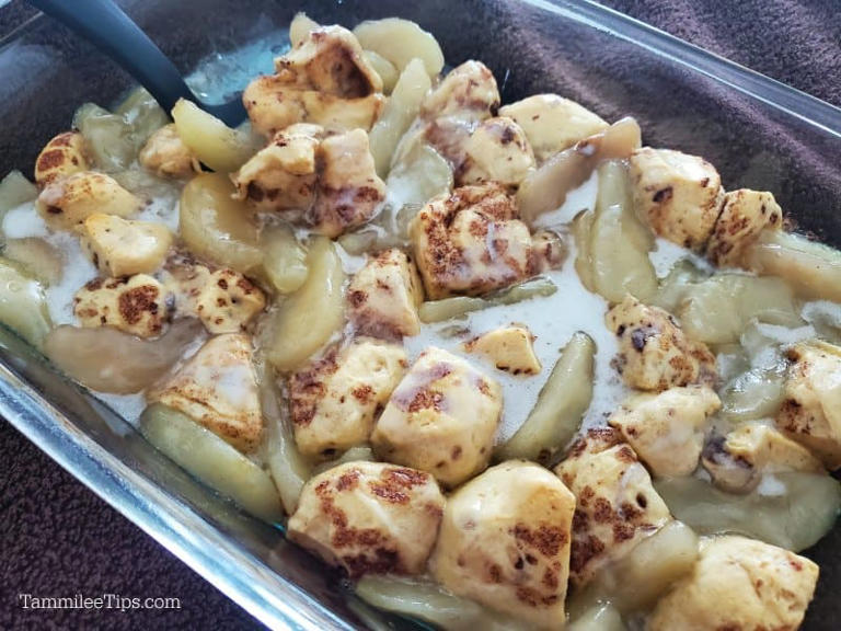 2 Ingredient Cinnamon Roll Apple Cobbler