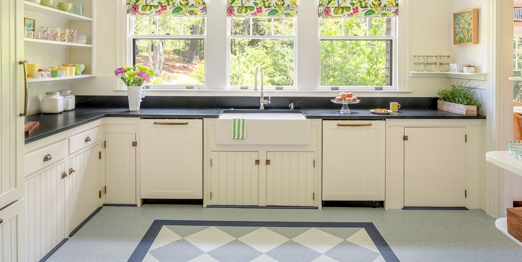 The Kitchen Flooring Your Grandparents Used Is Back In Style   AAZS2ND.img