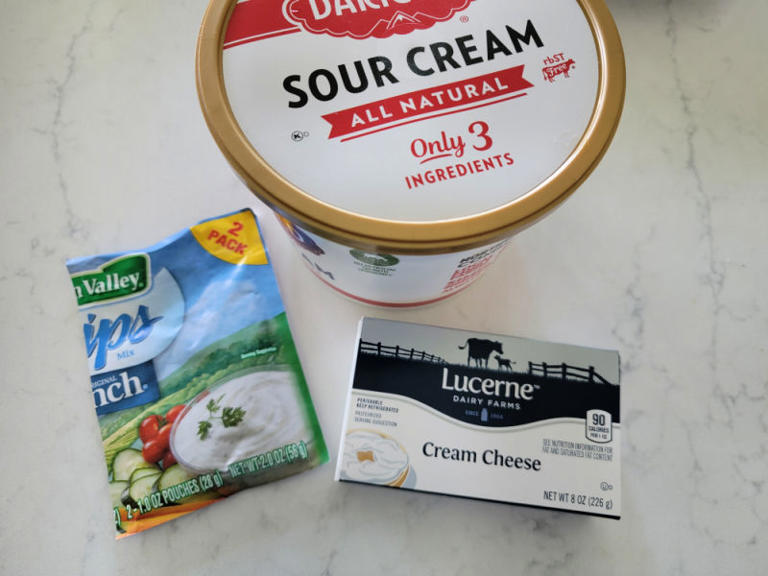 3-ingredient-creamy-ranch-dip-recipe