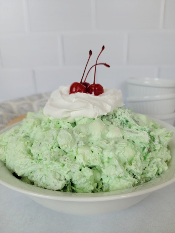 Easy Four Ingredient Watergate Salad Recipe