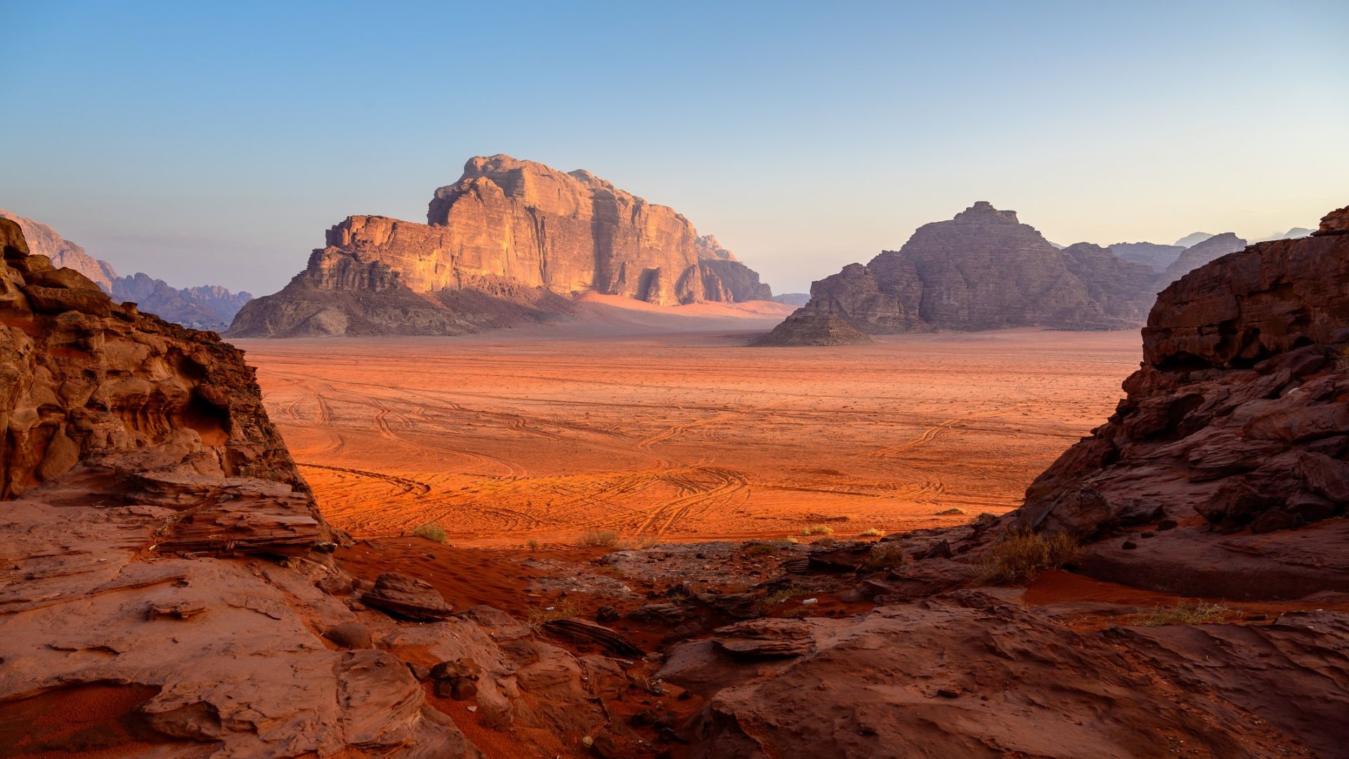 15 stunning places on Earth that look like they're from another planet