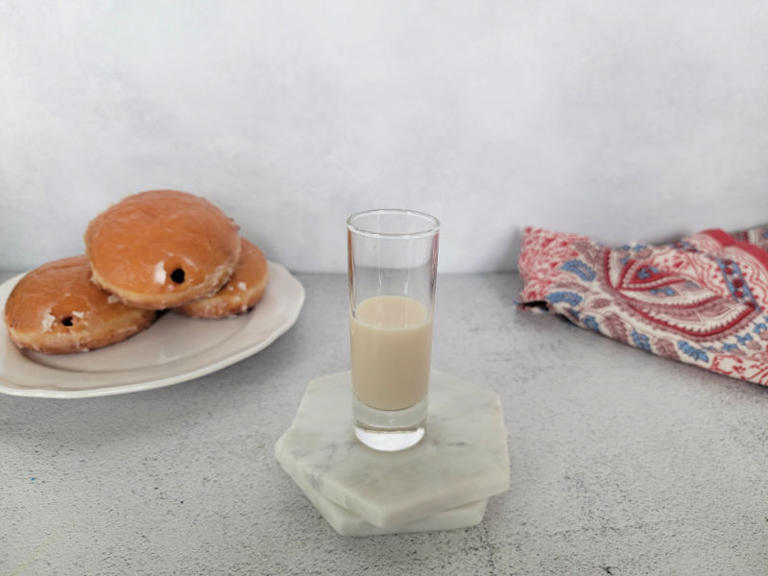 Easy Jelly Donut Shot Recipe