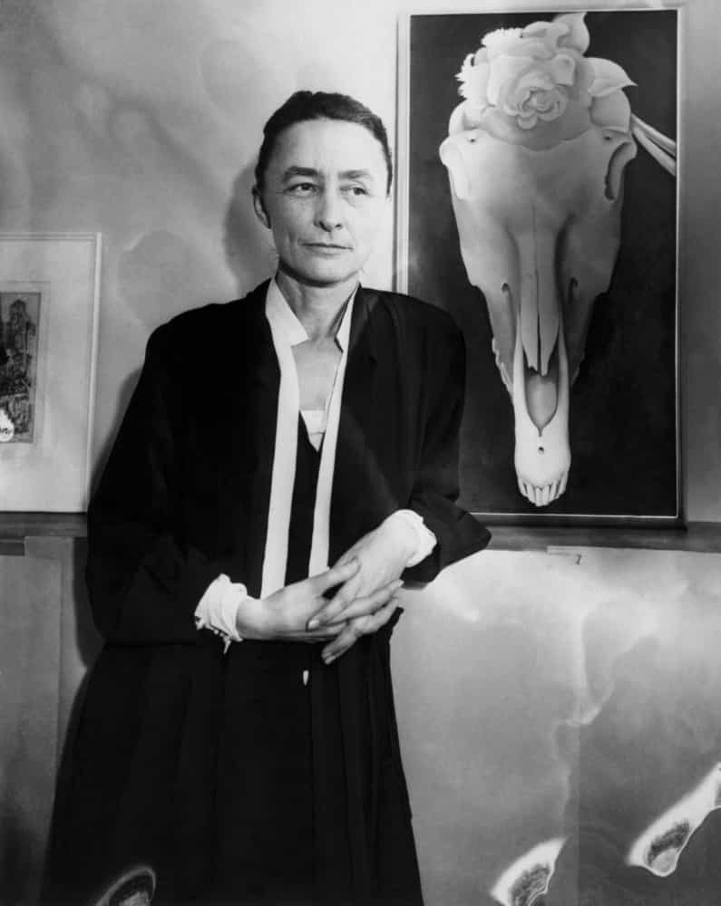 <p>La icónica artista Georgia O'Keeffe contrajo gripe mientras enseñaba en Texas. Tuvo un romance en ciernes con el fotógrafo Alfred Stieglitz, que estaba casado en ese momento.</p>