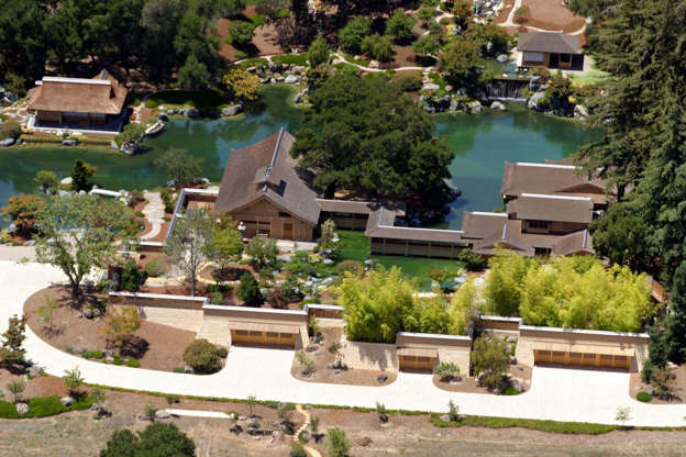 ÎÎ¹Î±ÏÎ¬Î½ÎµÎ¹Î± 9 Î±ÏÏ 14: 12.	Ellison Estate, California, USA. Worth: $200 million