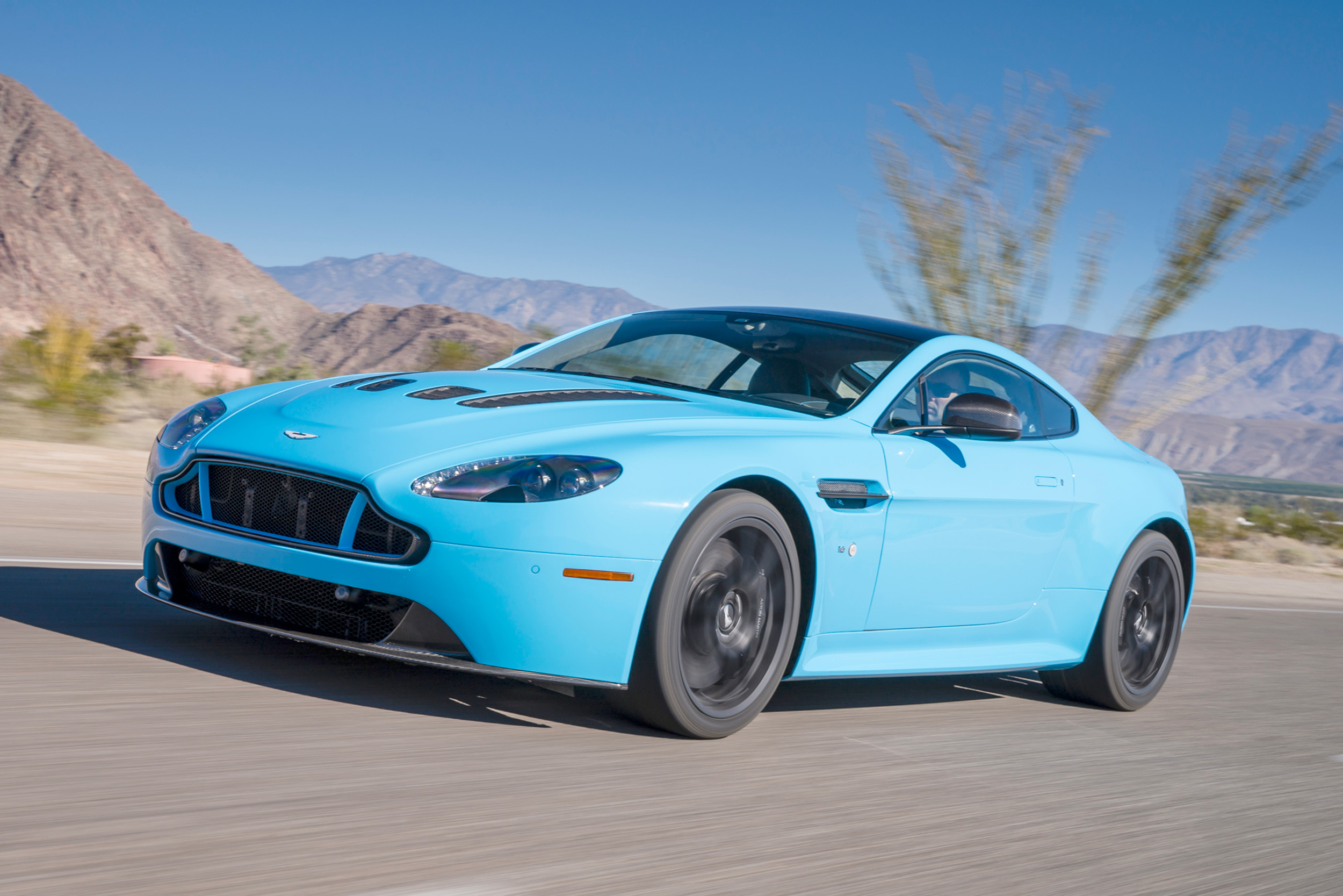 Aston Martin V12 Vantage Msn Autos