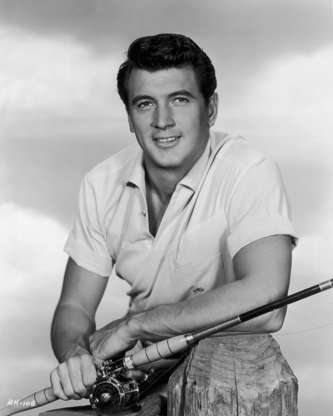 ÎÎ¹Î±ÏÎ¬Î½ÎµÎ¹Î± 22 Î±ÏÏ 45: 1956:  American film star Rock Hudson (1925 - 1985).  (Photo by Hulton Archive/Getty Images)