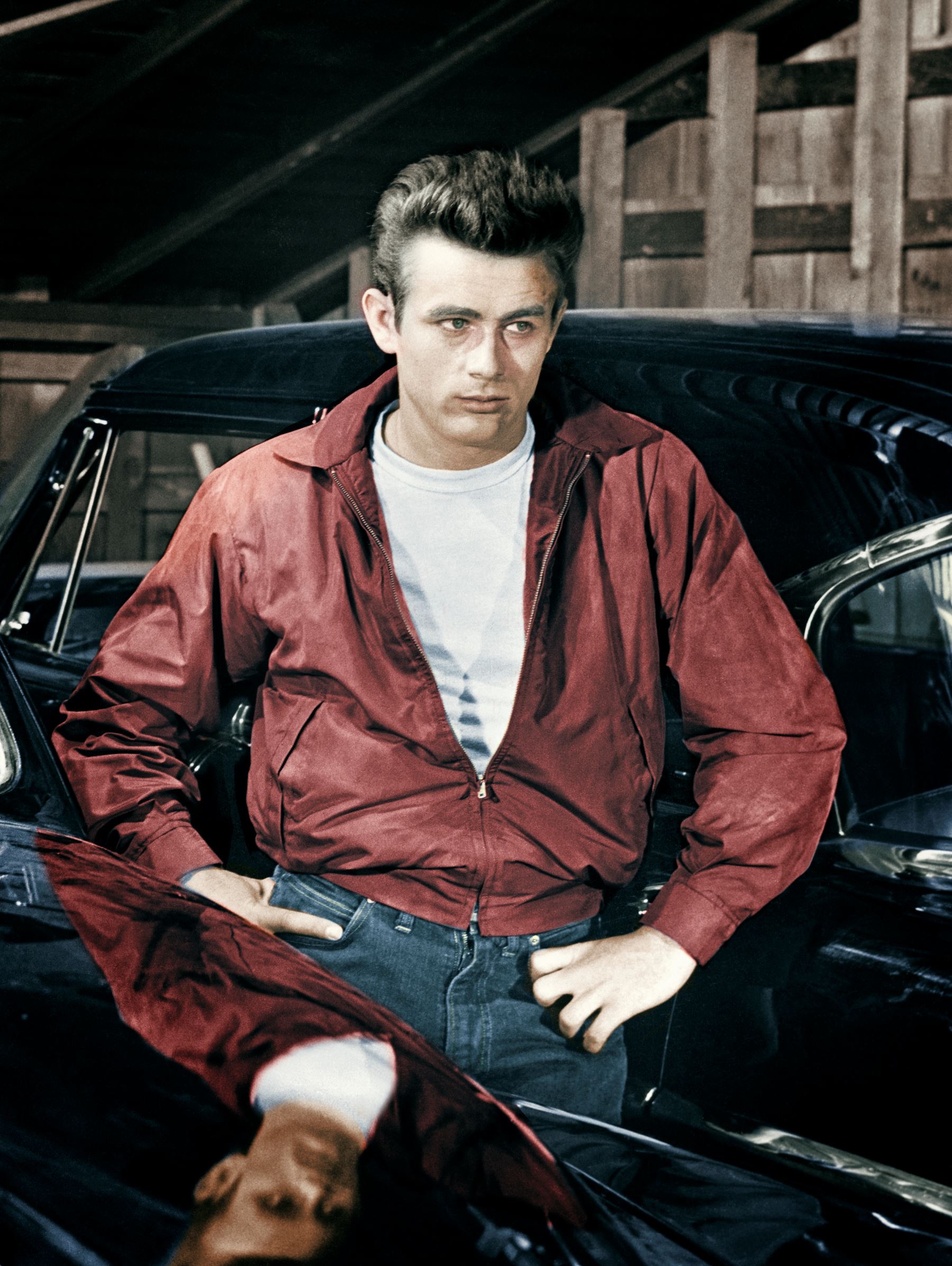 ÎÎ¹Î±ÏÎ¬Î½ÎµÎ¹Î± 18 Î±ÏÏ 45: James Dean plays Jim Stark in the motion picture Rebel Without a Cause.