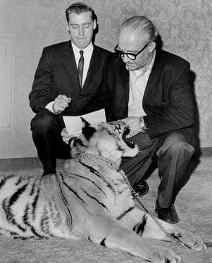 Fred Trump Jr. <3 signs a contract with Murray Zaret, producer of the Pet Festival Husbandry Exposition on March 1, 1966.