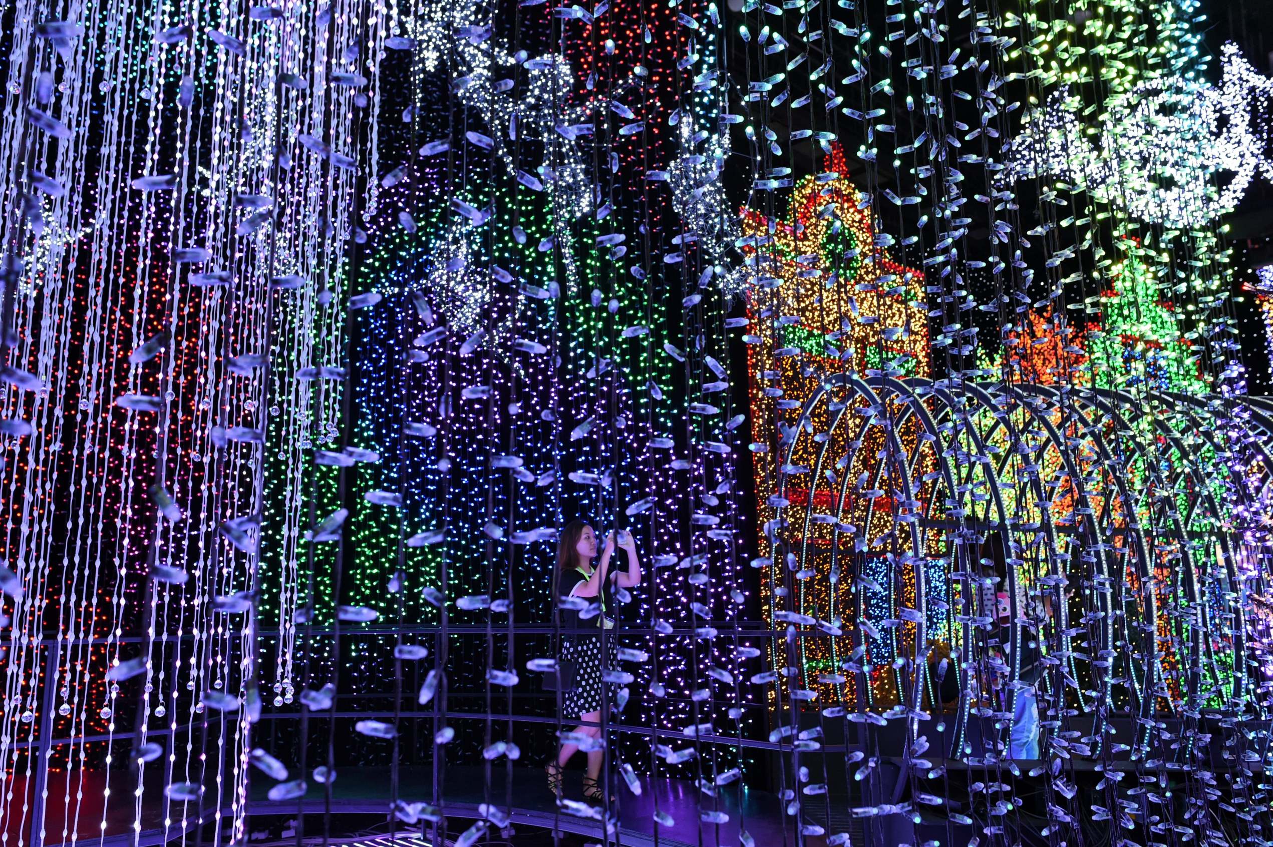 Le Piu Belle Immagini Di Natale Nel Mondo.Le Piu Belle Luminarie Nelle Citta Del Mondo