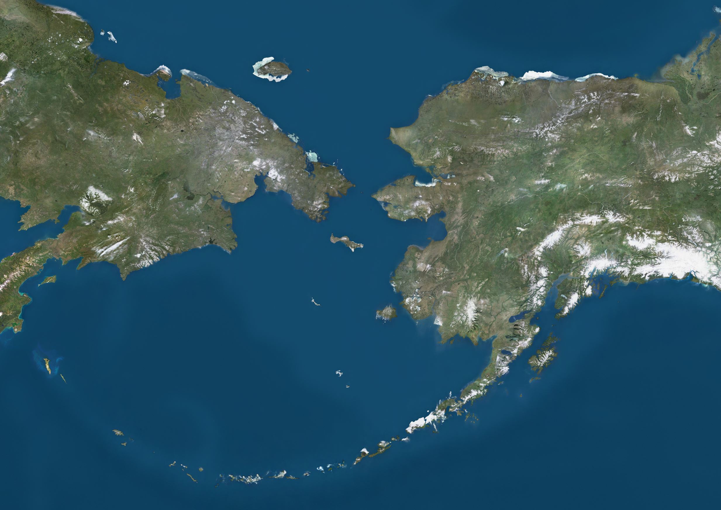 Между аляской. Берингов пролив космический снимок. Берингов пролив со спутника. Северная Америка Берингов пролив. Аляска Берингов пролив.