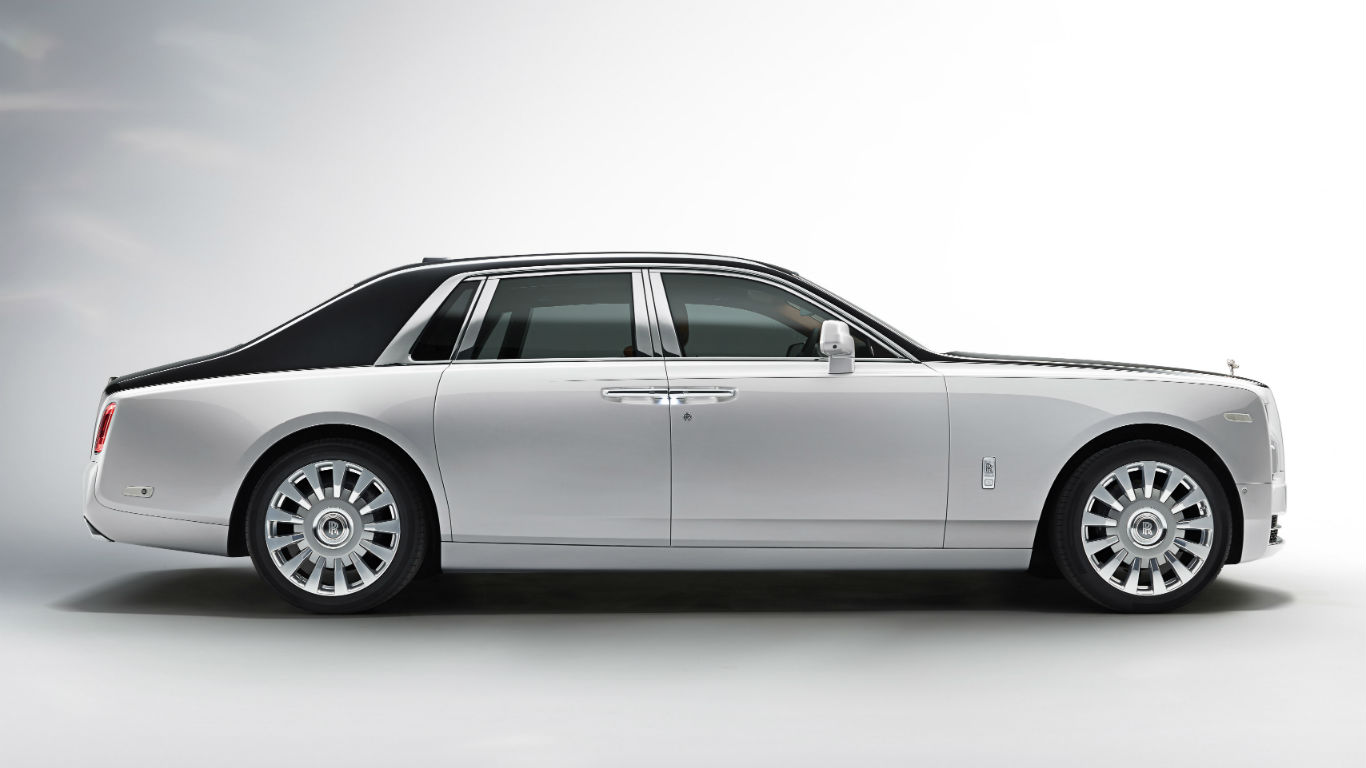 Back Seat Drivers The Best New Cars To Be Chauffeured In