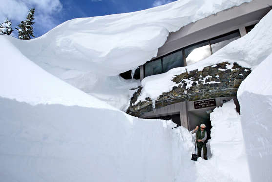 Diapositiva 12 de 24: El lugar más nevoso de la Tierra: Paradise en Washington