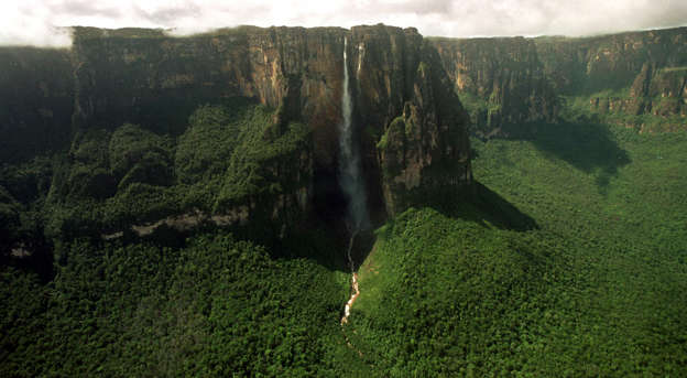 Diapositiva 11 de 24: La caída de agua ininterrumpida más larga de la Tierra: El Salto del Ángel en Venezuela