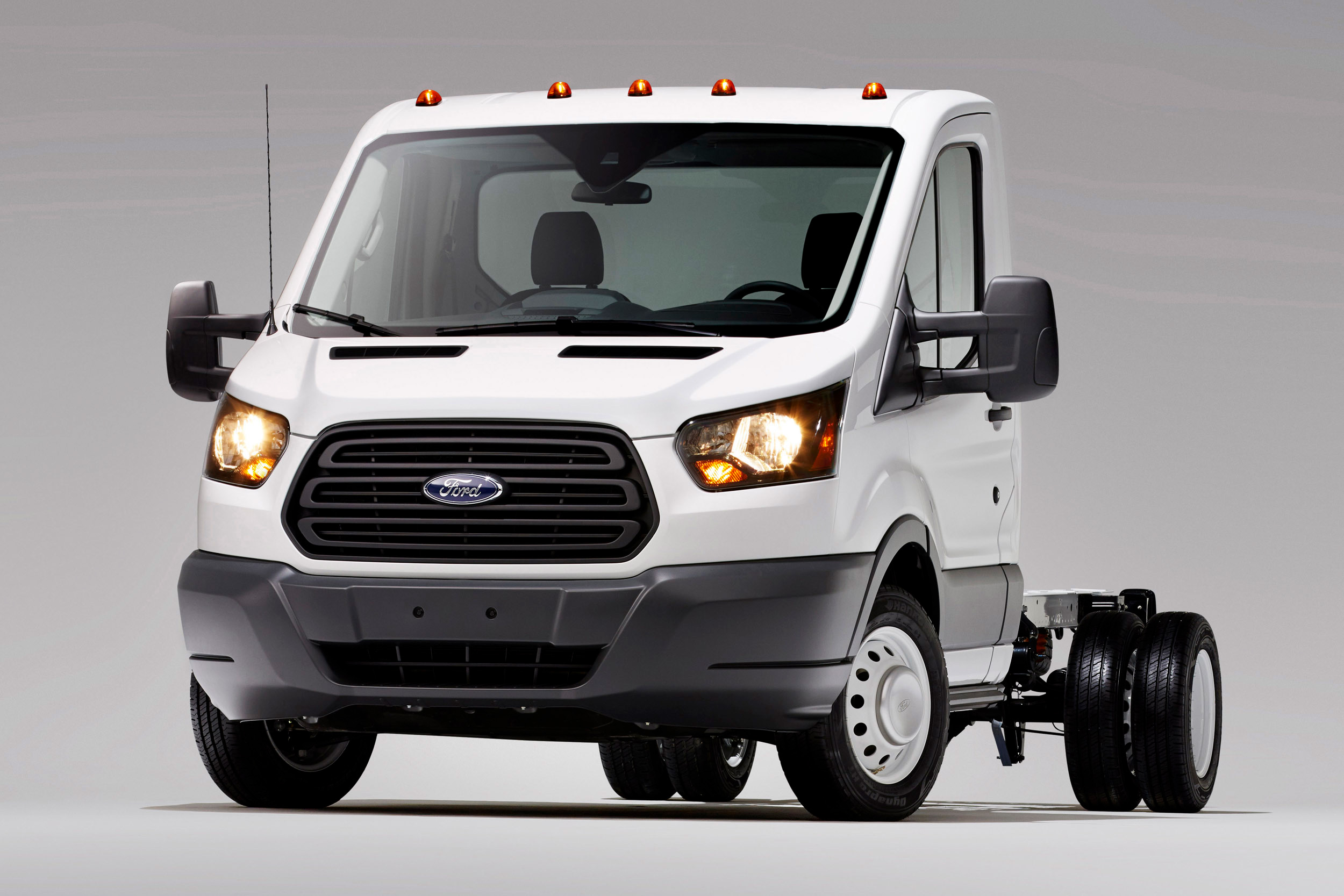 2018 ford transit cutaway