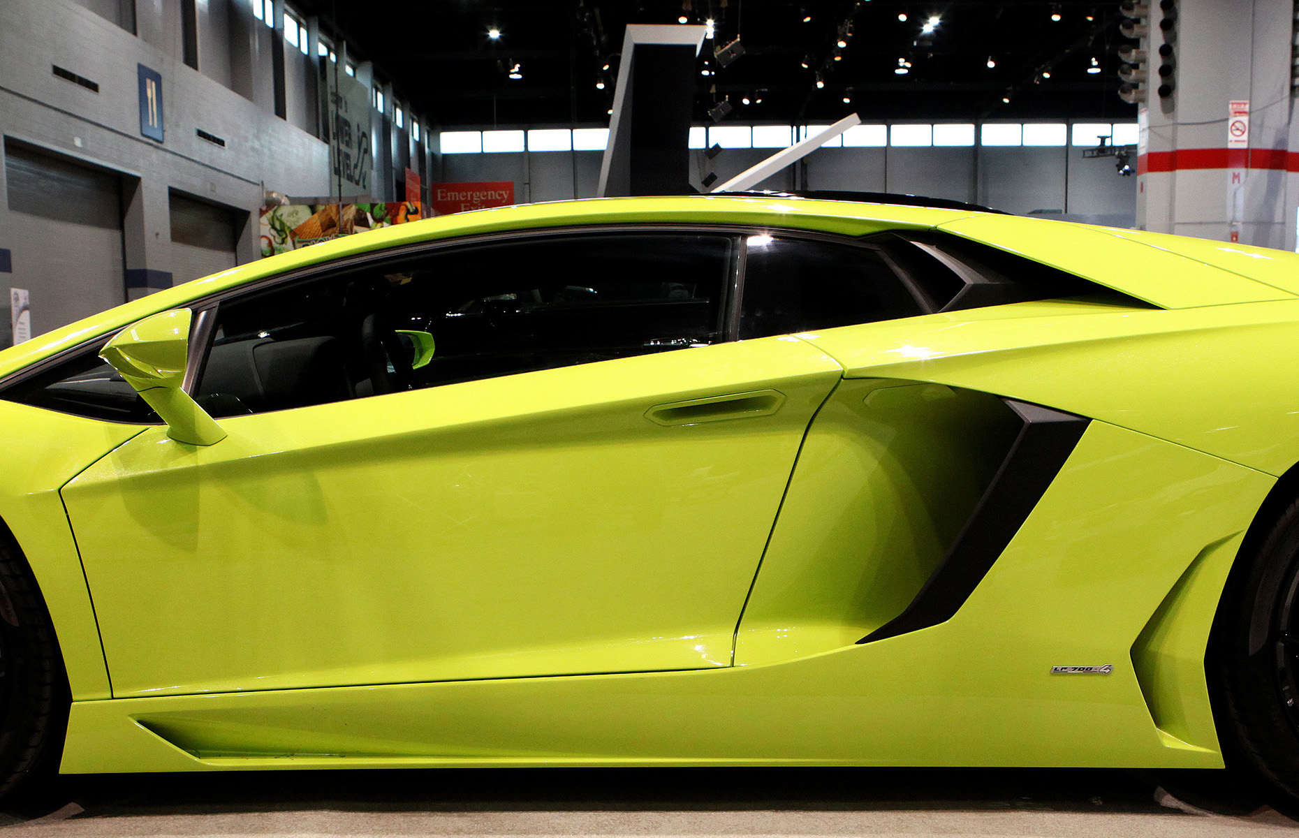 高級車の車名を当てよう スーパーカー クイズ