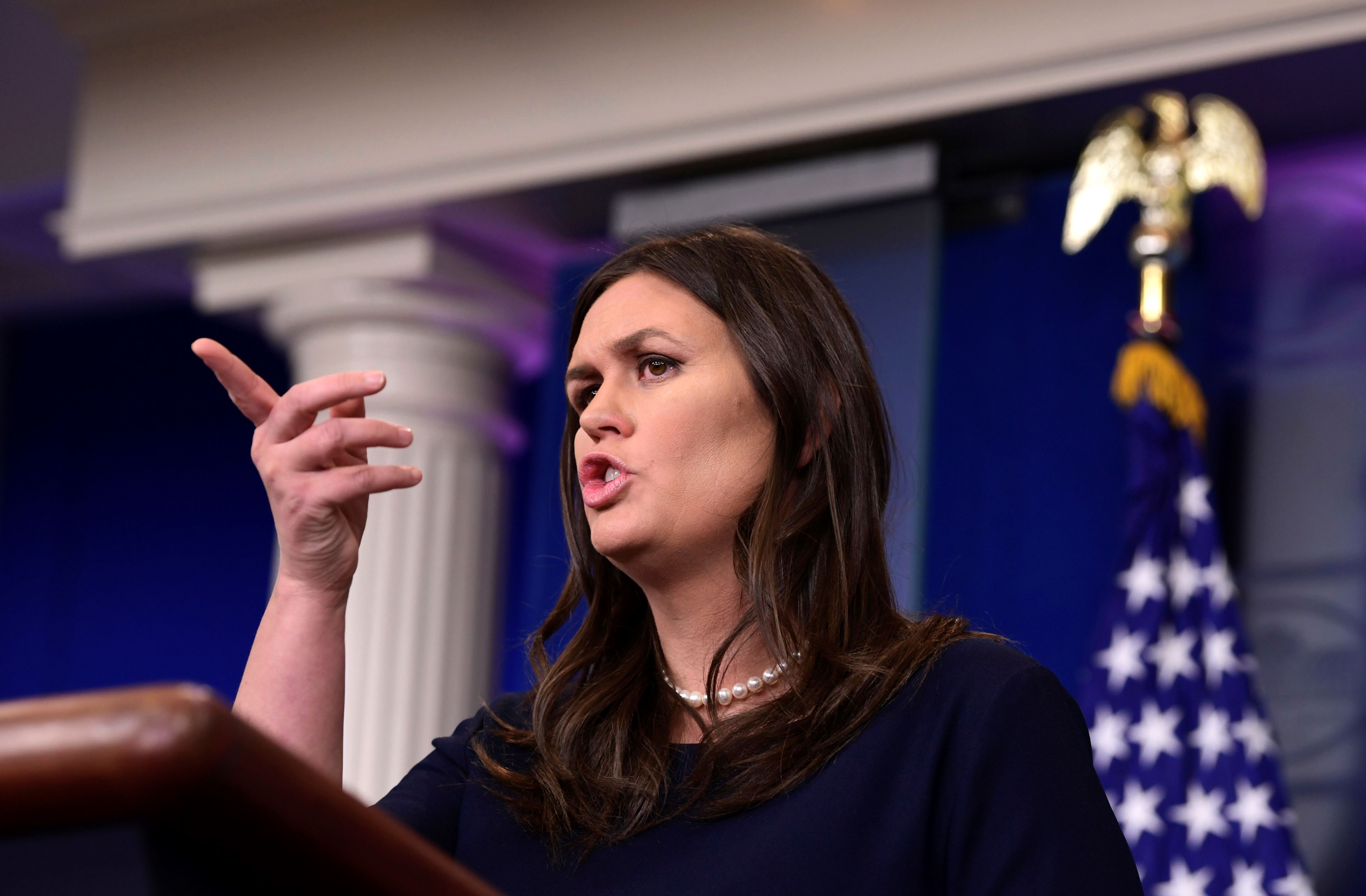 Sarah Sanders: Dems have to decide if they love the US more than they hate Trump