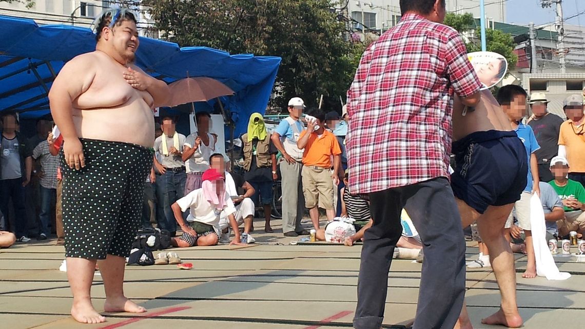 代無職の男が大阪 釜ヶ崎で見出した希望 幸せになれる夏祭りと変わっていく街並み