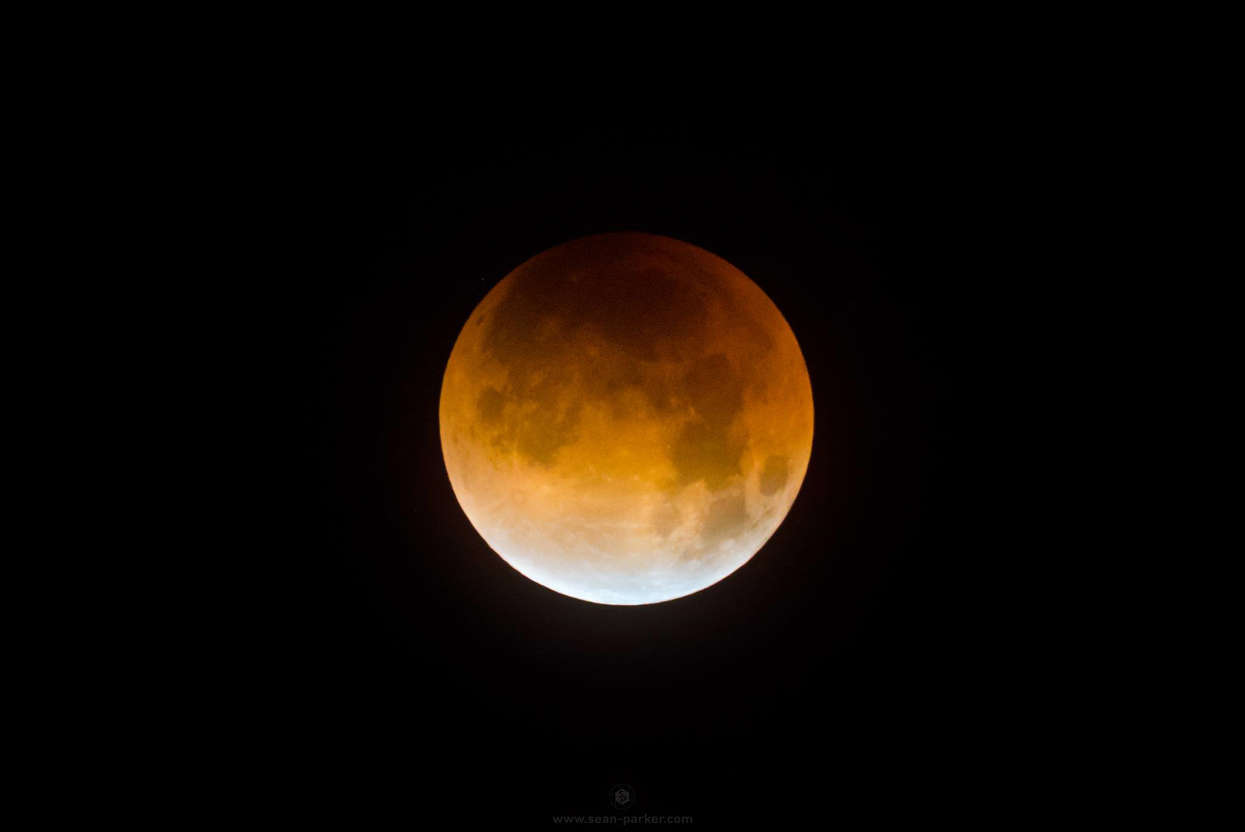 Slide 4 of 56: Super blue blood moon total eclipse in Tucson, Arizon