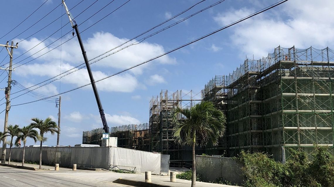 宮古島バブル が地元住民にもたらす光と影 観光業が成長する中で問題が起こっている