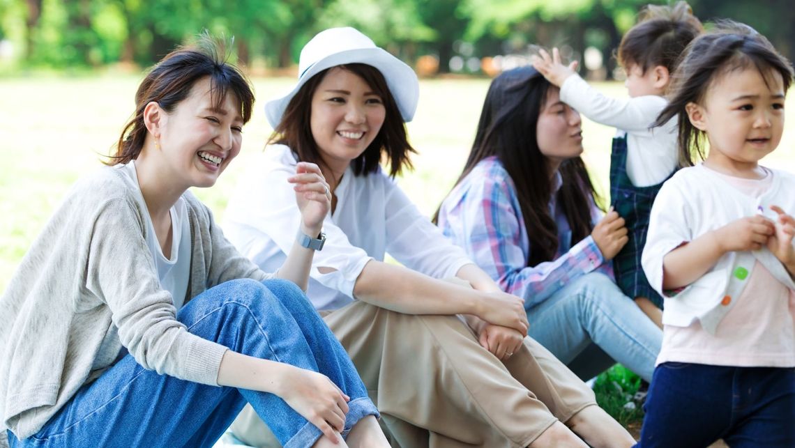 専業主婦 驚異のネットワーク の構造的不安 意外に重要だった井戸端会議から見えること