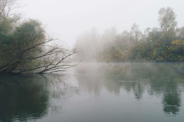 ÎÎ¹Î±ÏÎ¬Î½ÎµÎ¹Î± 3 Î±ÏÏ 35: Foggy morning on river Ardas in Greece.