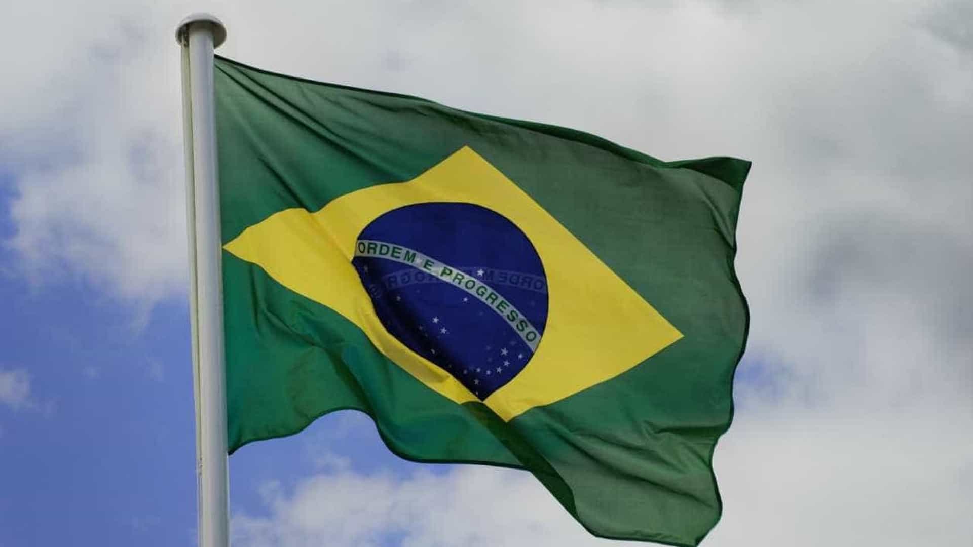 brasil regista um superávit comercial de 25,81 mil milhões em 4 meses