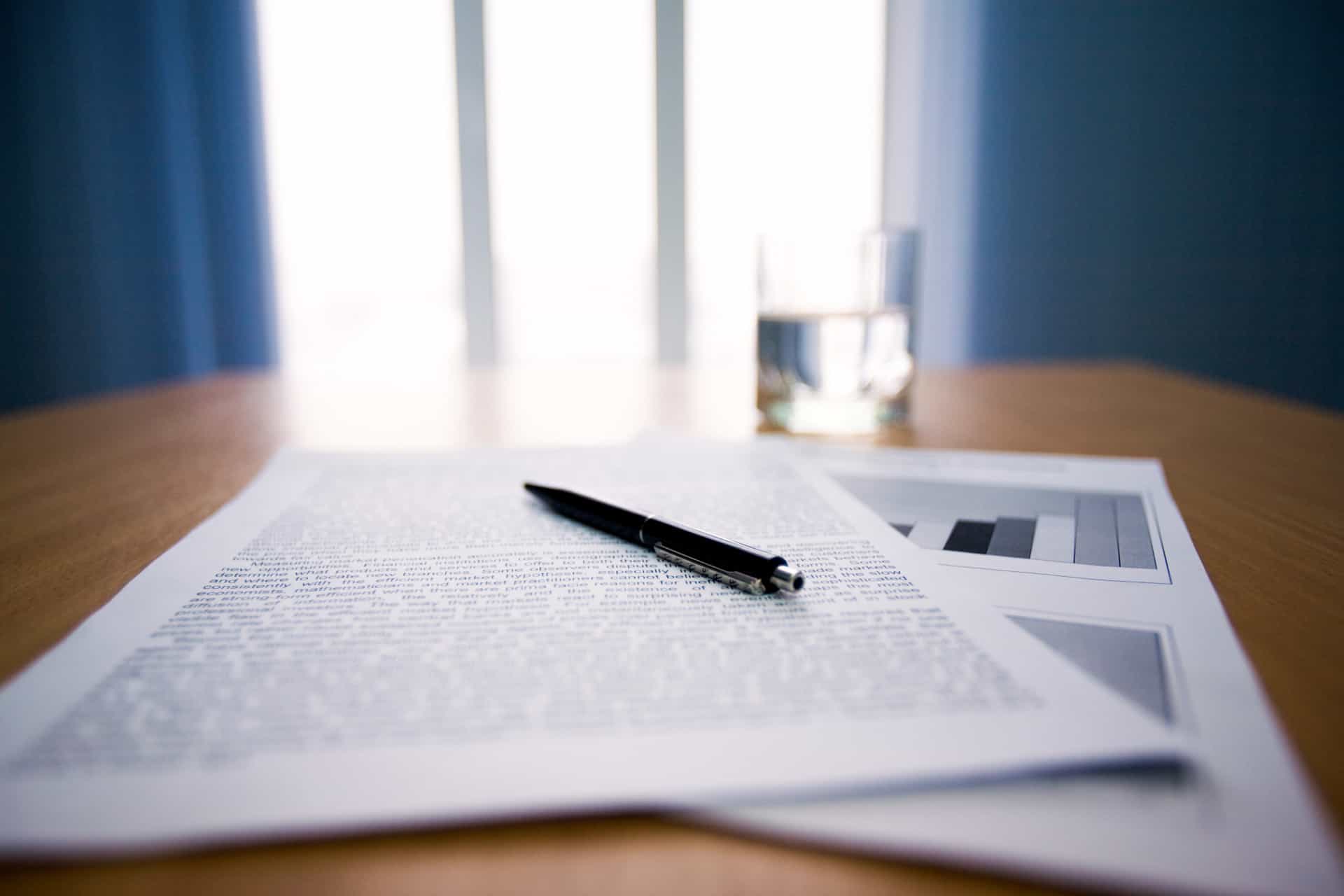 Diapositiva 13 de 45: No es muy fácil escribir un texto suficientemente profundo sin revisión gramatical. Por esa razón, si tienes los conocimientos necesarios, tal vez puedas ayudar a alguien que pague por una leve revisión.