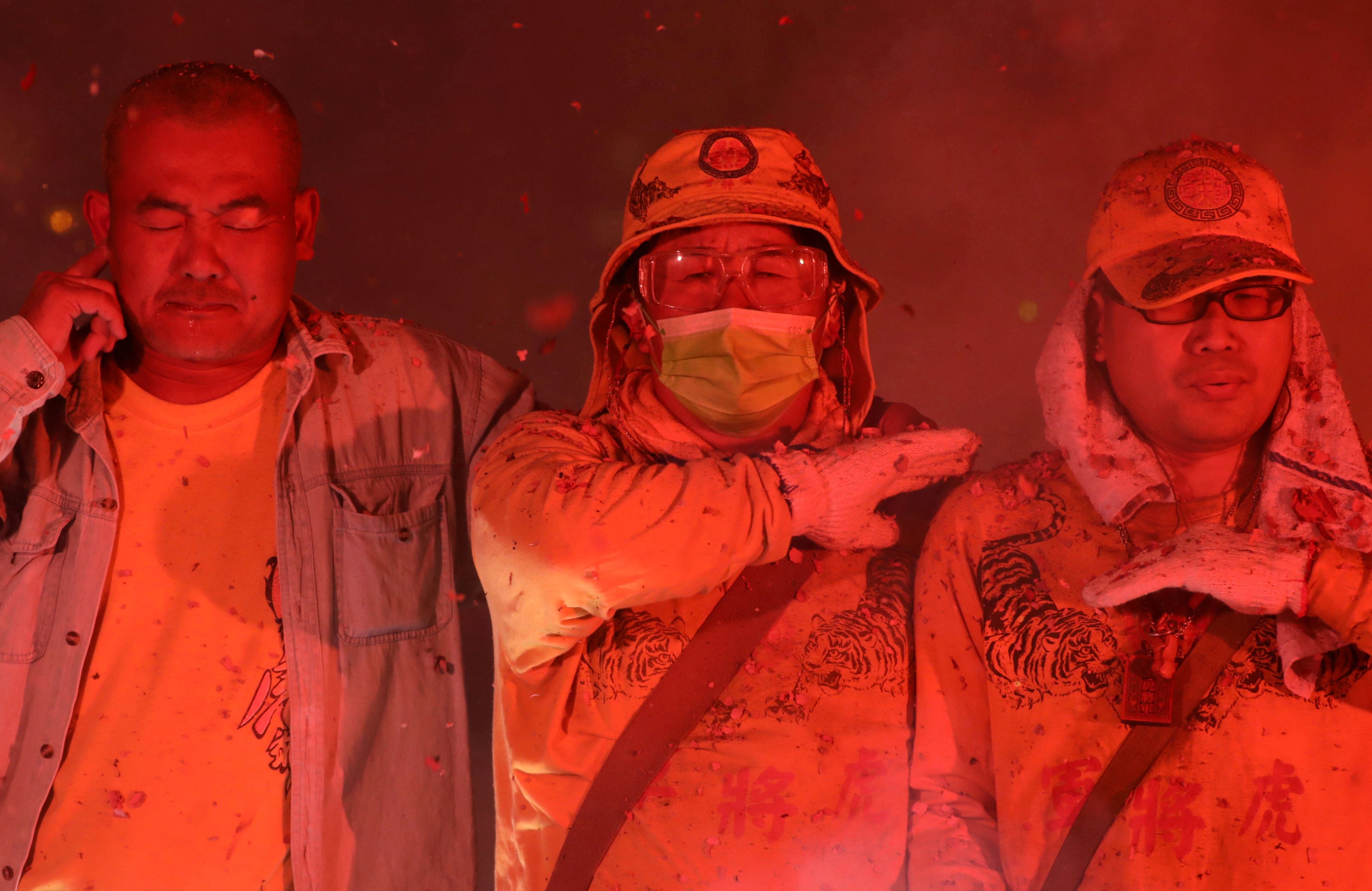 Diapositiva 40 de 80: Covid | OMS dos millones coronavirus