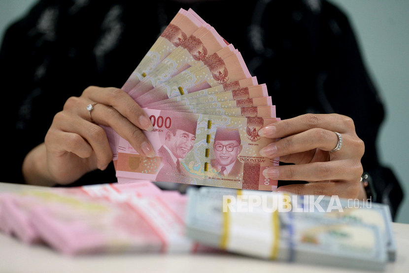 Rupiah berpotensi menguat seiring Trump buka penyelidikan atas Powell