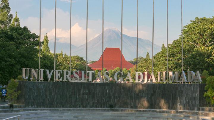 Eric Hiariej, Dosen Fisipol UGM Kakak Wamenkumham Dipecat Buntut Dugaan ...