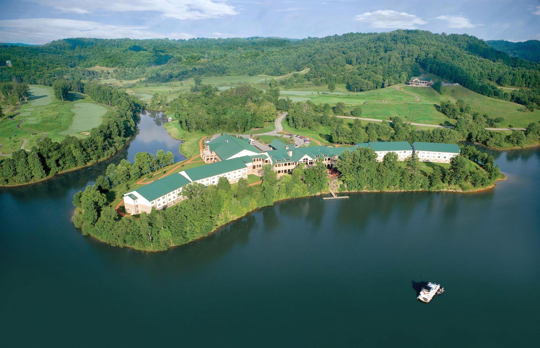 <p><a href="http://www.stonewallresort.com/west_virginia_resort/camping/">Stonewall Resort's campground</a> occupies a pretty spot along Stonewall Jackson Lake, with lots looking out onto the water and full hook-ups and Wi-Fi. The wider resort, meanwhile, has a golf course and a state-of-the-art spa (both now open) and outdoor and indoor pools (operating at a limited capacity). Kayaks, canoes and stand-up paddle boards are available to rent too, and there are mooring posts if you're lucky enough to have your own boat.</p>