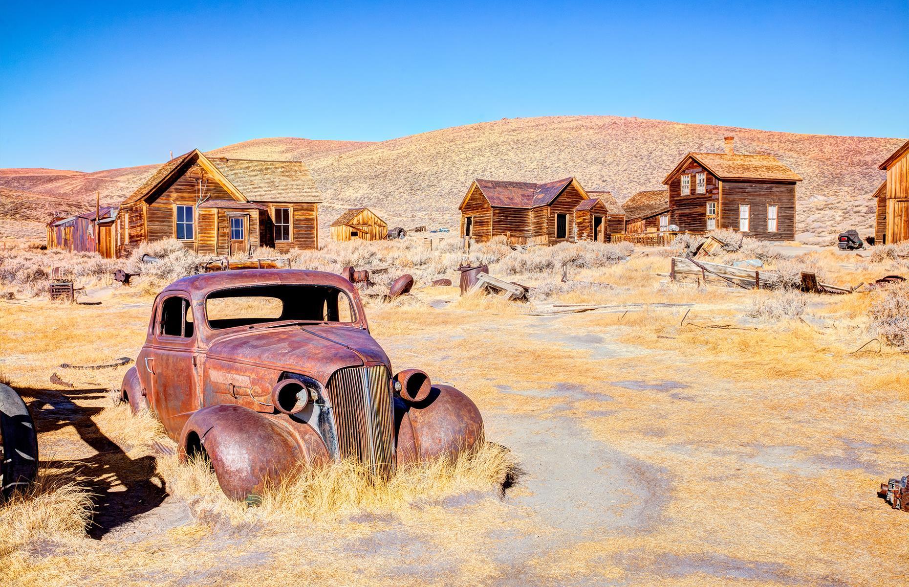 america-s-abandoned-towns-will-give-you-the-chills-grandpitontours