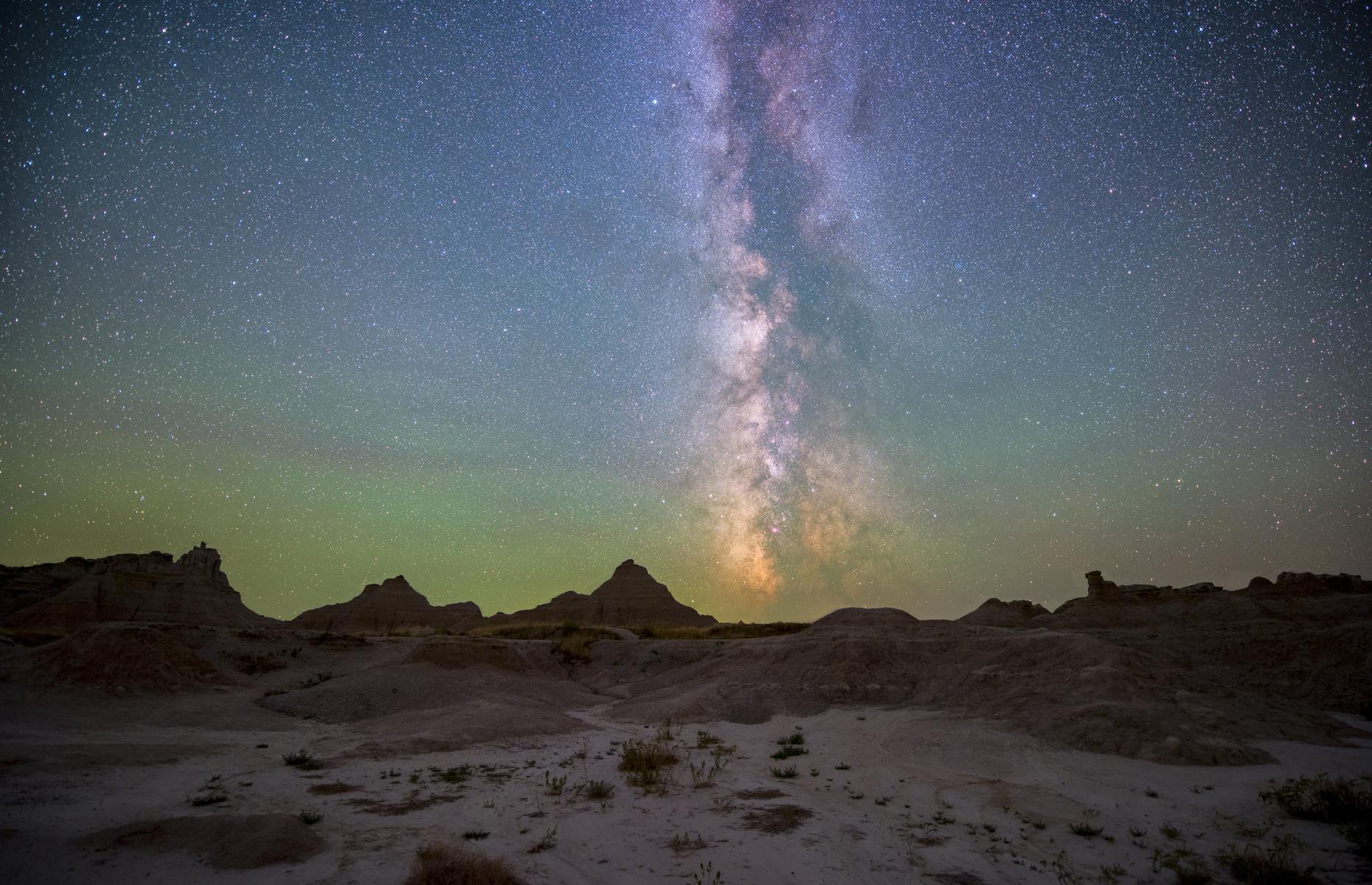 <p>South Dakota is one of the USA's least-populated states, with only 880,000 inhabitants (there are 10 times as many in New York City alone), so there’s little city glare to obstruct the night sky. At the time of writing, the Badlands Astronomy Festival, with its expert presentations and nighttime telescopes, is scheduled for 14 August 2020 – be sure to <a href="https://www.blackhillsbadlands.com/events/badlands-astronomy-festival-badlands-national-park">check for updates</a> before planning a trip. </p>