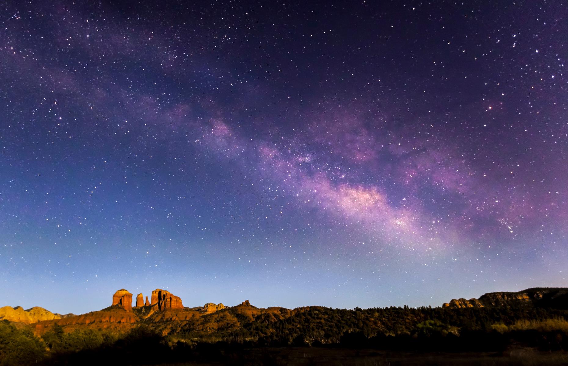 <p>Cathedral Rock is a protruding icon of Sedona’s tiny and modest cityscape, and accessible in only 12 minutes by car. And due to this tiny town's low levels of light pollution, Sedona and its Rock are excellent spots for studying the night sky. In fact, it’s been a member of the IDA International Dark Sky Community since 2014. Astronomy club Sirius Lookers currently have a tentative schedule of events – <a href="http://siriuslookers.org/">check its website for details</a>. </p>