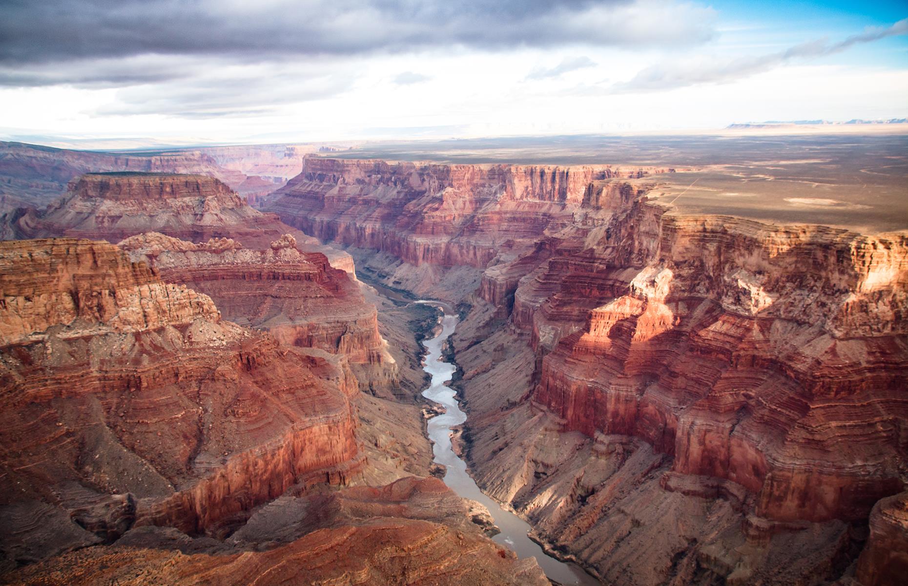 <p>Undoubtedly, the state's grandest attraction, the Grand Canyon might be out of reach for many, but the National Park Service has teamed up with <a href="https://vft.asu.edu/iVFTLocations/GrandCanyon/GCoptions.html">Virtual Field Trips</a> to allow virtual travelers to explore this remarkable natural wonder. Choose between an unguided exploration and discover unique locations along the Colorado River or learn more about the layers of the canyon.</p>