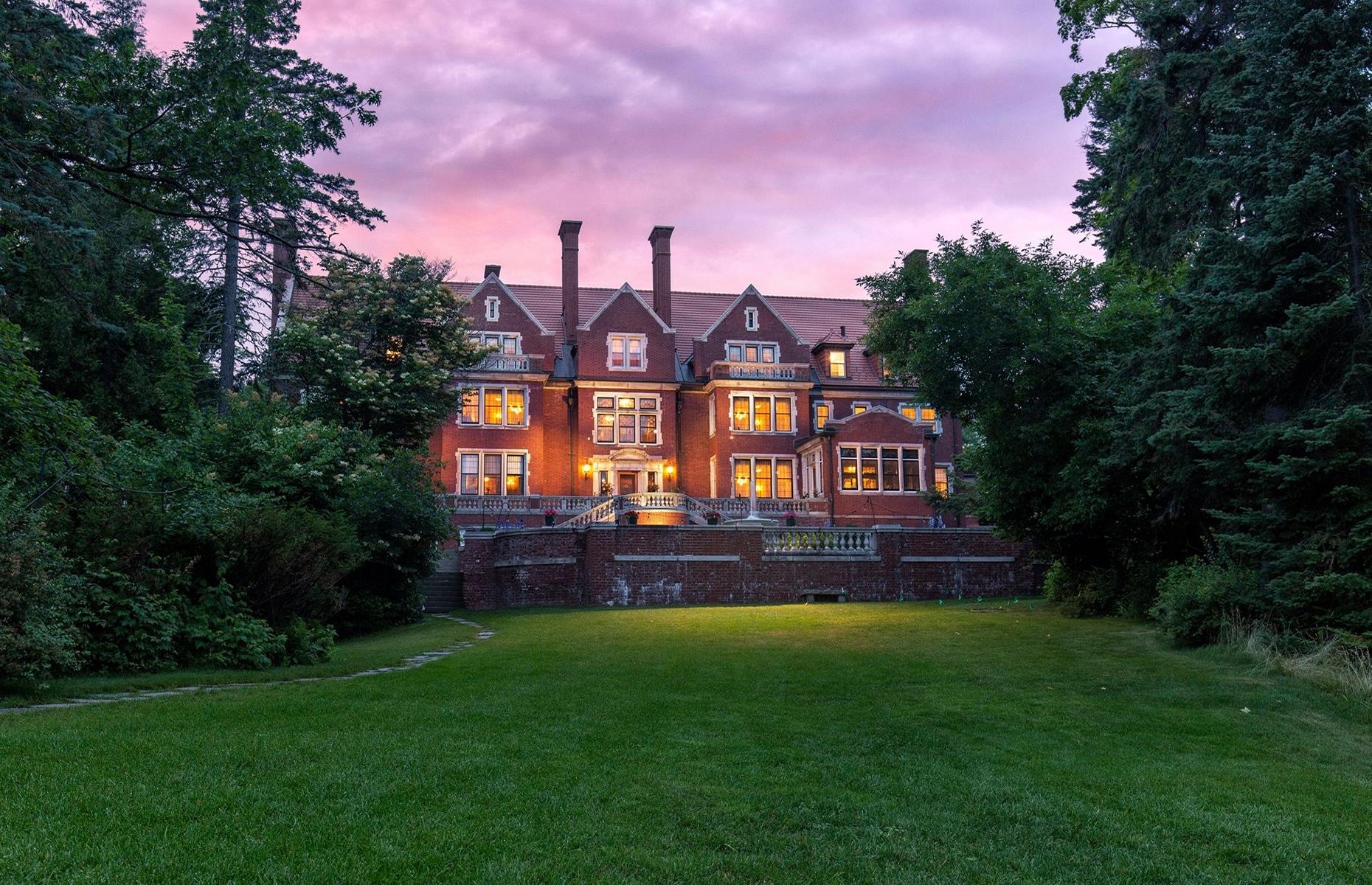 <p>Set (virtual) foot inside the stunning Glensheen Historic Estate in Duluth where you can follow the arrows and take a peek inside the luxuriously decorated rooms. To enhance your <a href="https://glensheen.org/tour/virtual-tour/">virtual experience</a>, you can either download the Glensheen app or print out a virtual treasure book to learn more about every room in the historic house as well as its most notable details. </p>