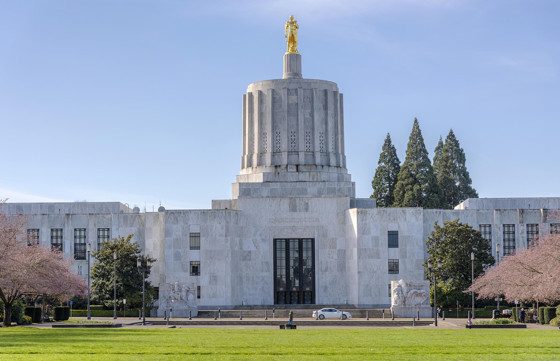 <p>Another breathtaking capitol building, the Oregon State Capitol is grand and unrestrained in its decor. <a href="http://360.visitingmedia.com/oregon-state-capitol-menu/">Start your exploration</a> at the rotunda where you'll be able to hear more about the State Seal. The accompanying audio guide will lead you to the House and Senate chambers, explaining the work that is done here. Both chambers feature videos of the legislative process in action. </p>