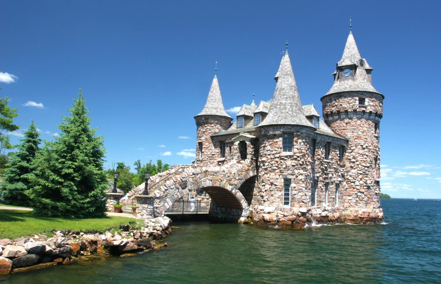 <p>The USA is not known for its fortresses, but this European-inspired castle in New York's Alexandria Bay delivers. It was built in the early 1900s for millionaire George C. Boldt and his beloved wife, who passed during its construction, leading Boldt to abandon his extravagant project. With its Italian-style gardens and whimsical turrets, it rivals the many castles on the Continent for sheer fairy-tale factor. The castle can be reached by boat, and is open daily until Labor Day weekend 2020. Discover other <a href="https://www.loveexploring.com/galleries/74548/15-spectacular-american-castles-you-never-knew-existed?page=1">fairy-tale castles you never knew existed in the USA</a>.</p>