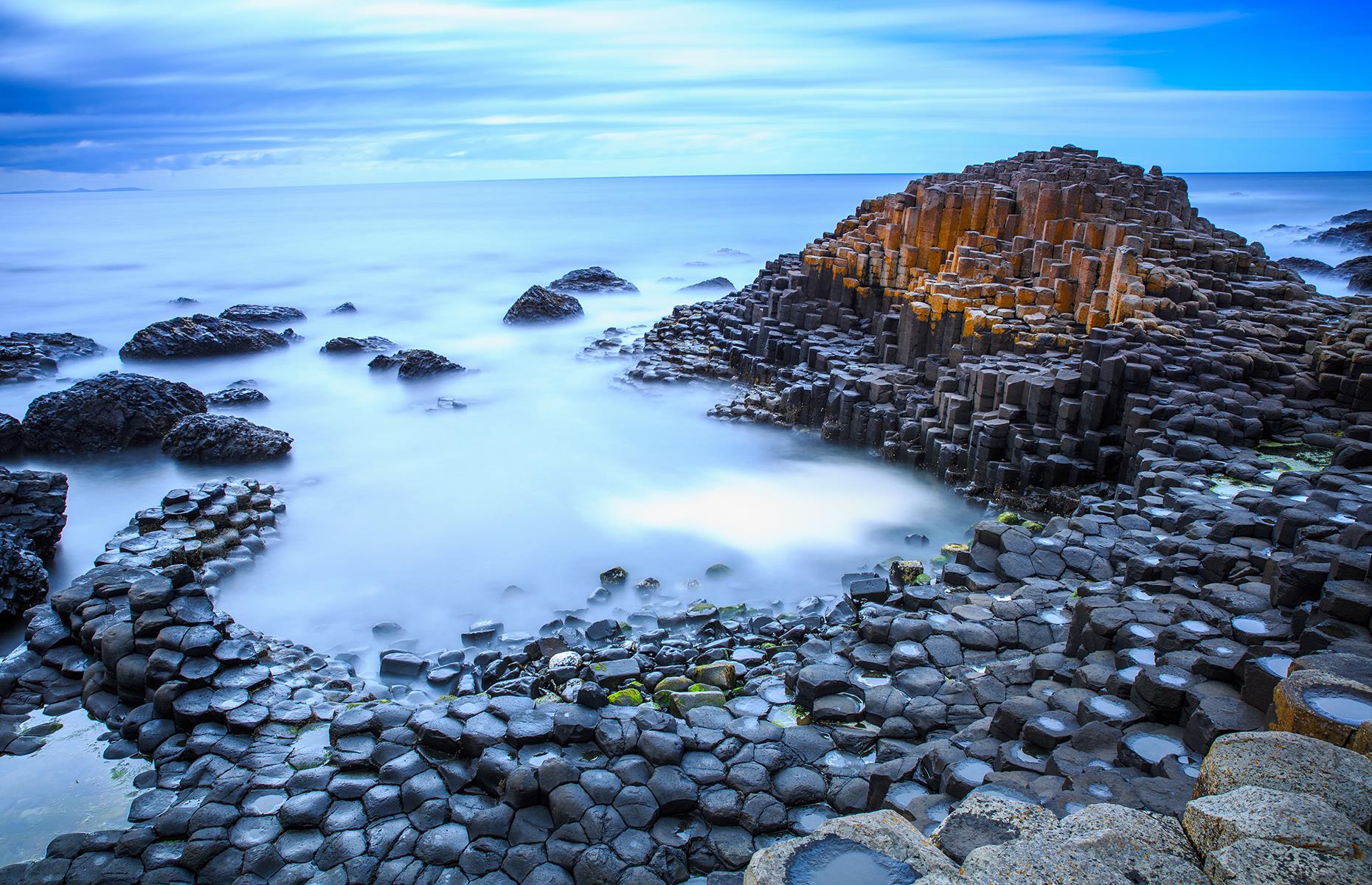 As its name suggests, this geological wonder in Northern Ireland is linked to the legend of two giants: Irish Finn McCool and his archenemy, the fearsome Scottish Benandonner. The story goes, McCool was determined to defeat his enemy once and for all, so he broke off great hunks of the Antrim coast and arranged them in the sea to make a pathway to Benandonner.