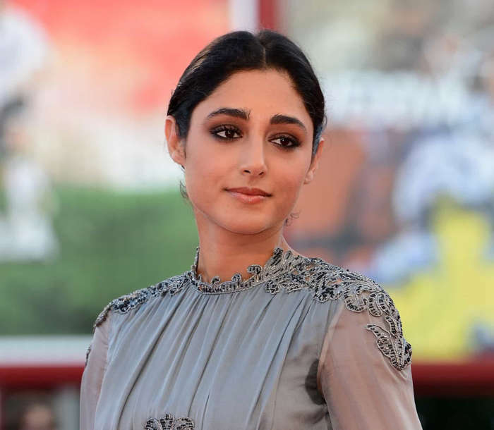 6 de 32 Fotos na Galeria: Os iranianos podem chamar muita a atenção e personalidades como a atriz Golshifteh Farahani (conhecida por filmes como 'Piratas do Caribe - A Vingança de Salazar'-2017 e 'Paterson'-2016) com certeza não passam despercebidas na multidão.