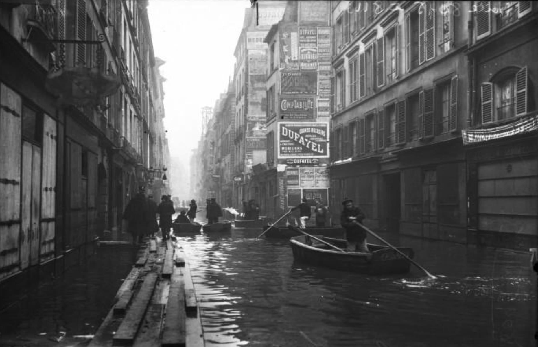 The World’s Worst Floods Throughout History, Captured in Photos