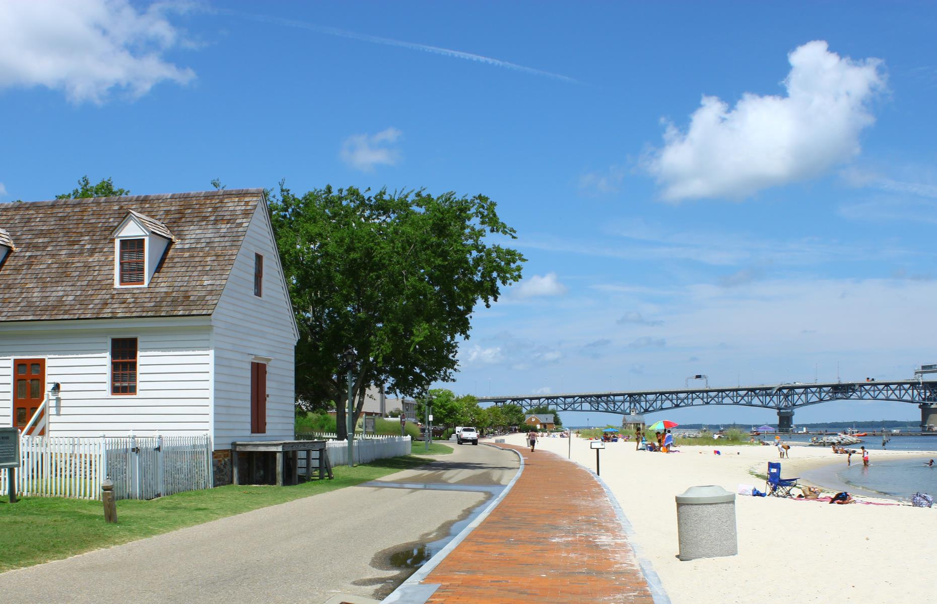 Jamestown in the Greater Williamsburg area, the original site of the first permanent English settlement in America, is now the site of a living history museum. Its charming Riverwalk Landing (pictured) has handsome 18th-century architecture and lots of places to eat with views of the tall ships on the river. Traditional schooners sail along the river’s historic shores past sites where the last major land battle of the American Revolution took place.