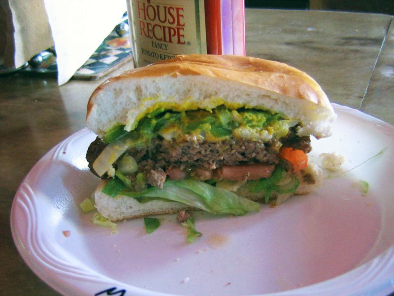 <p>A cheeseburger is one thing, but a green chile cheeseburger takes it to a whole other level. This state's signature vegetable adds a major kick to this classic American dish.</p>