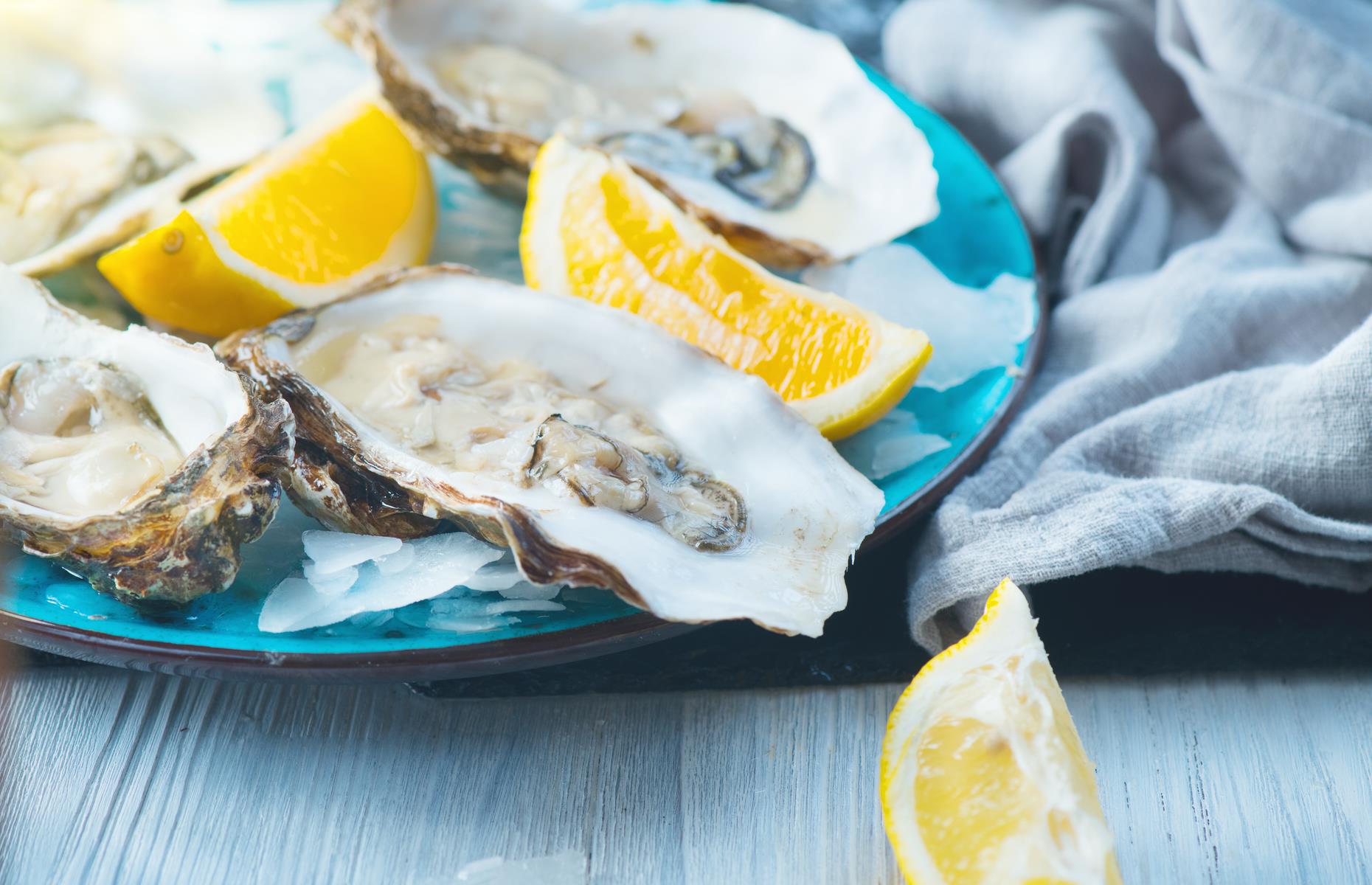 19 Foods You Should NEVER Eat After Their Expiry Date