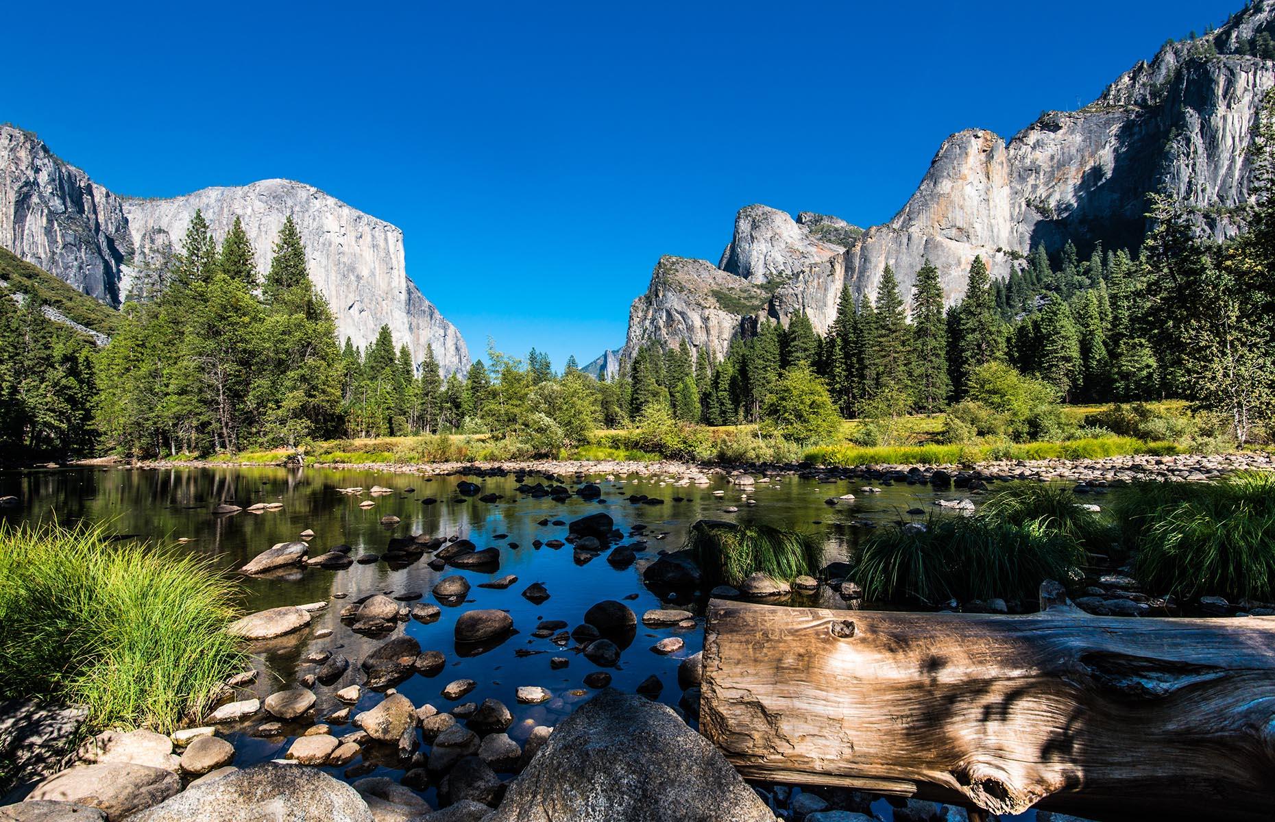<p>Only a short distance from the Californian city is the spectacular <a href="https://www.nps.gov/yose/index.htm">Yosemite National Park</a>. With its enormous, ancient trees, thundering waterfalls and towering, vertiginous cliffs, it’s a visual spectacle. Activities here include skiing, swimming, hiking, horse riding, biking and fishing. Currently, reservations are required to visit the park.</p>