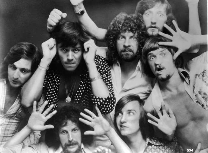 14 de 29 Fotos na Galeria: Assim como Prince, a banda de rock britânica fez uso da técnica de backmasking na canção 'Fire On High', sucesso do álbum 'Face the Music' (1975).