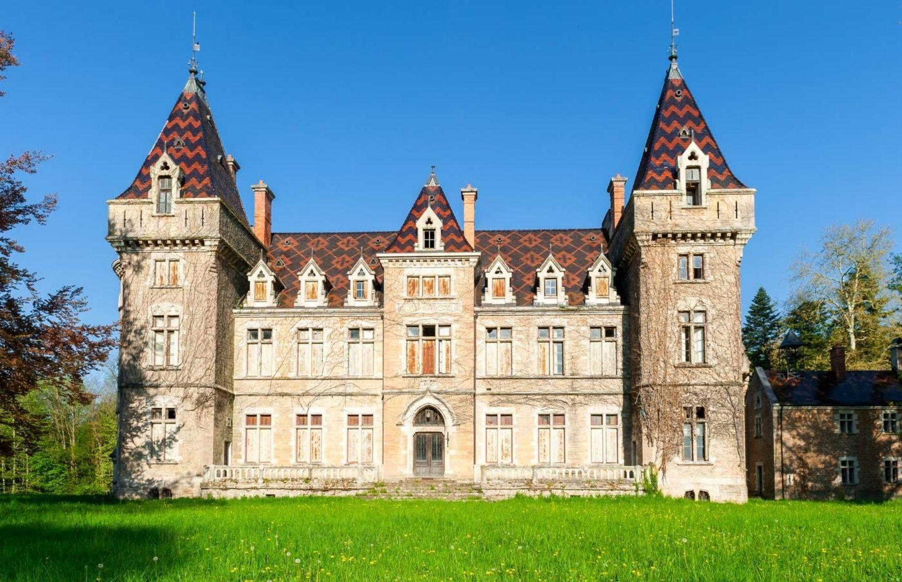 <p>Nestled on 580 stunning acres of land in the heart of Burgundy, France, this estate dates back to the 11th century but fell to ruins in 1781. Rebuilt in the 19th century, the chateau and its surroundings have now been declared a historical monument and were <a href="http://www.christiesrealestate.com/sales/detail/170-l-78145-f1905231902700037/burgundy-235-ha-with-chateau-and-golf-macon-so-71000">put on the market</a> in 2020. </p>