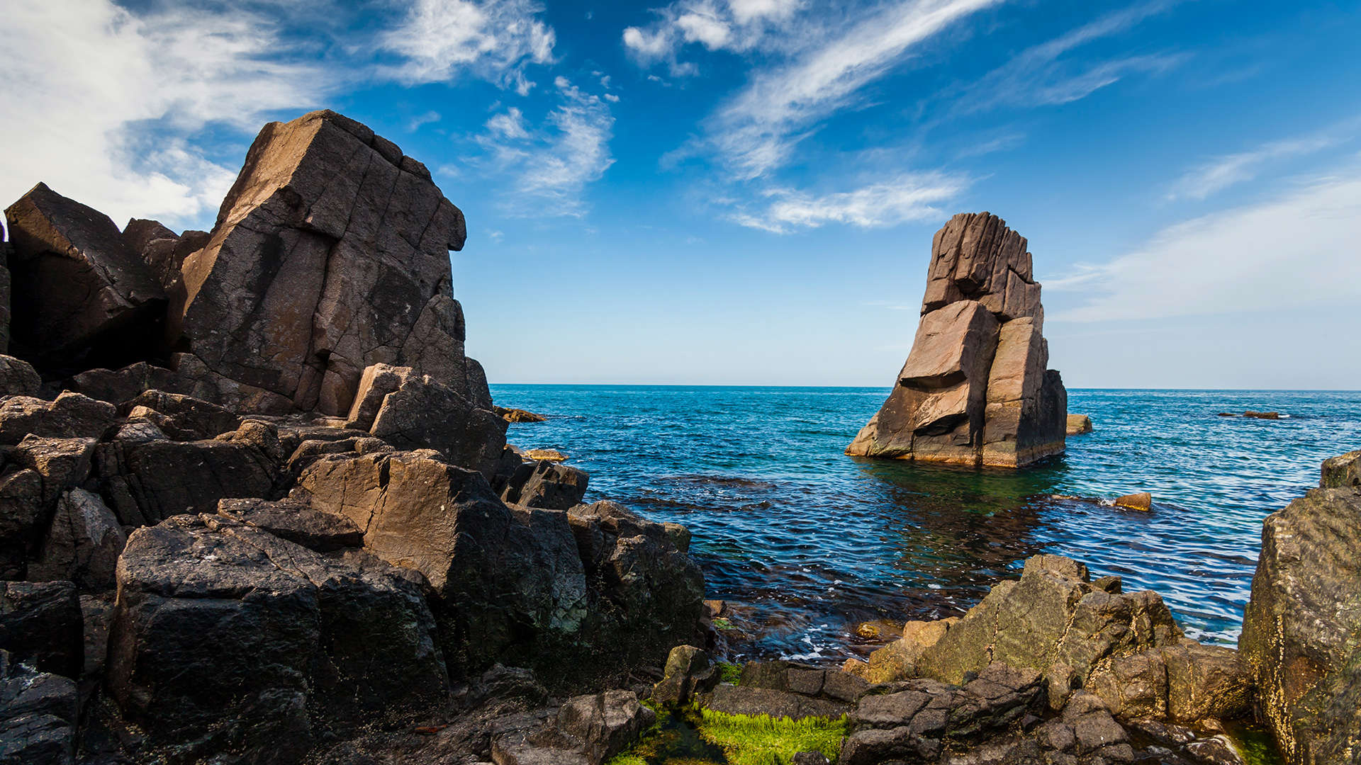 ساحل البحر الأسود بالقرب من سوزوبول، بلغاريا - Anton Petrus/Moment/Getty Images الشريحة 1 من 11