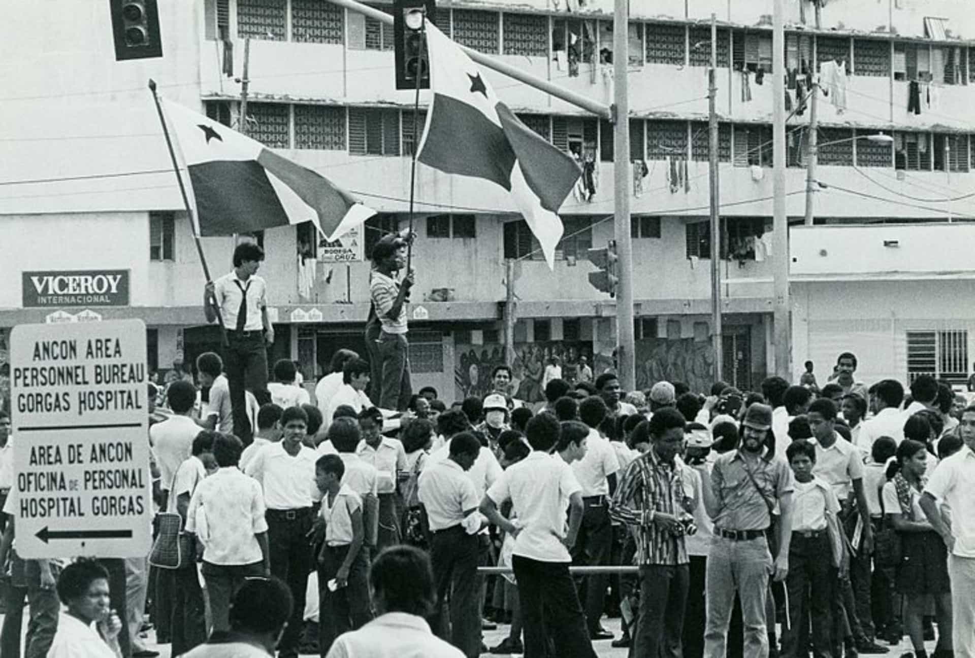 After <a href="https://uk.starsinsider.com/lifestyle/217689/fascinating-photos-of-world-war-ii">WWII</a>, relations between the US and Panama soured. Many Panamanians felt that the Canal Zone rightfully belonged to Panama, and demands for the US to hand over the canal increased.