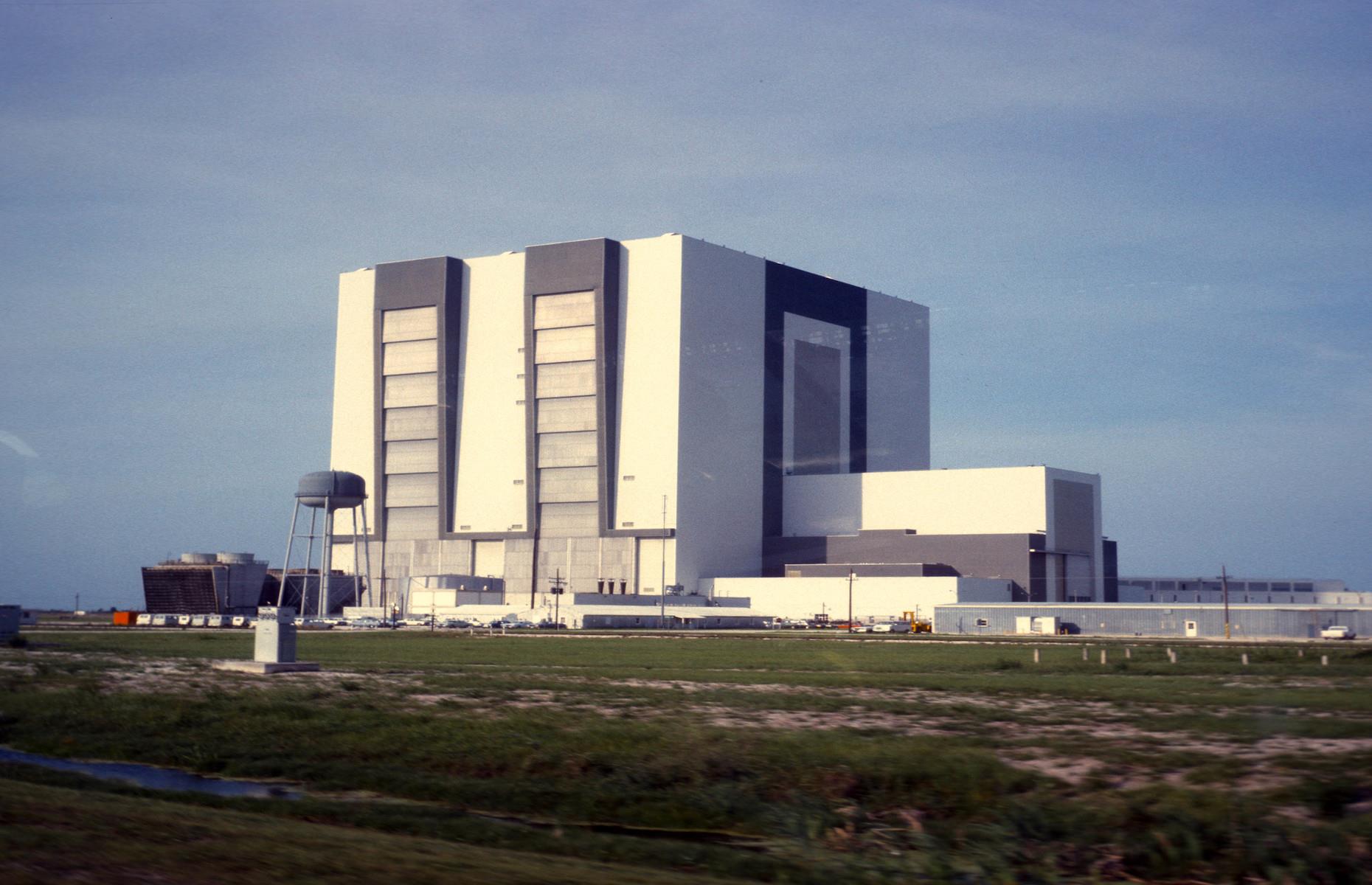 With a growing fascination for NASA’s rocket launches, the public flocked to the Cape Canaveral area to get a glimpse of the launch pads and facilities. In 1963, drive-through tours were permitted on Sunday afternoons and an estimated 100,000 visitors took part in the first year. In 1965, tours were expanded to include parts of Kennedy Space Center – there were nearly 2,000 visitors on the first day and a dedicated visitor center was subsequently funded.